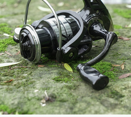 Seamless Lure Long Casting Spinning Reel 5.2:1 Micro Fishing Reel Fishing Line Reel Sea Rod Sea Fishing Reel BW